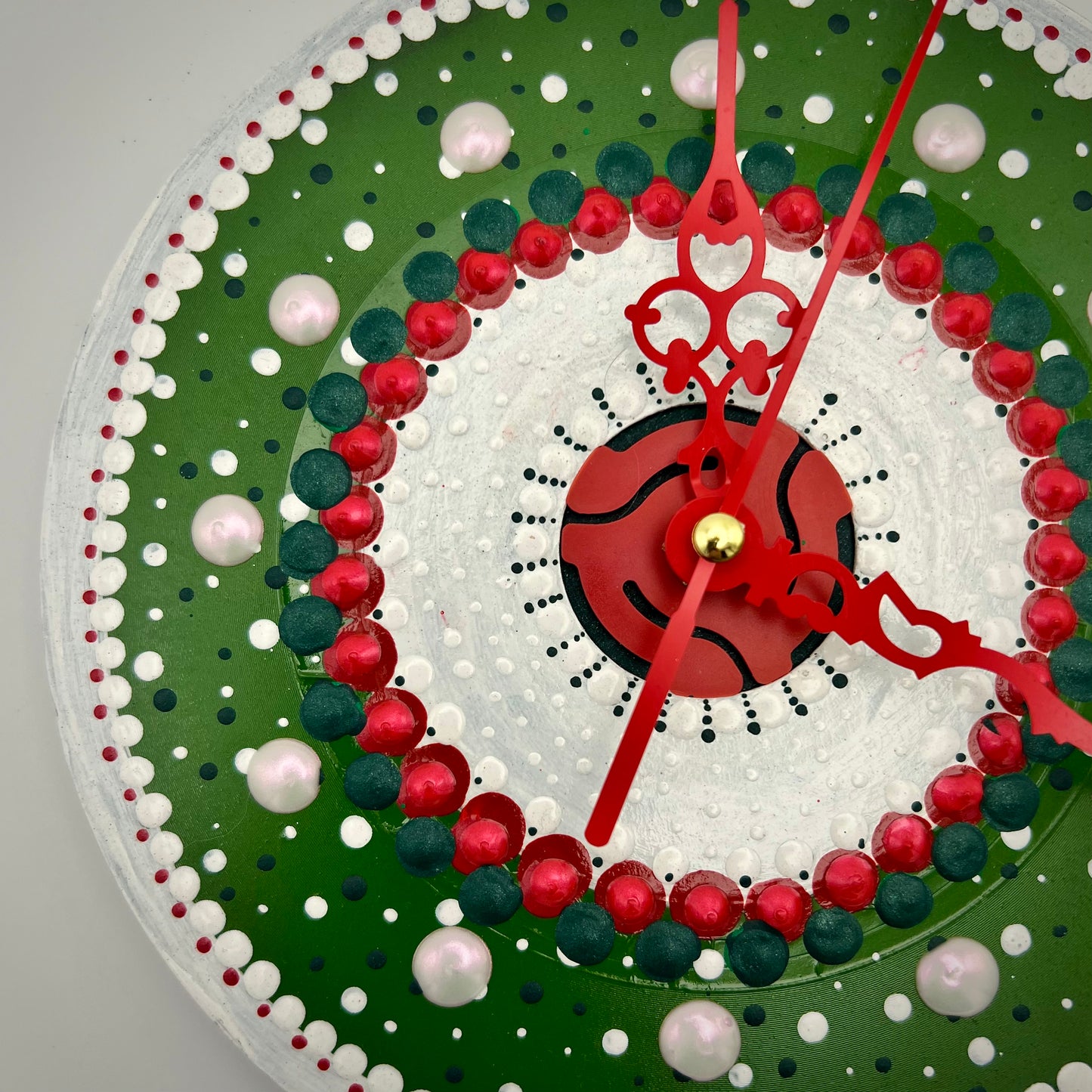 Christmas Mandala Art Clock on 45 Vinyl Record, Holiday Clock