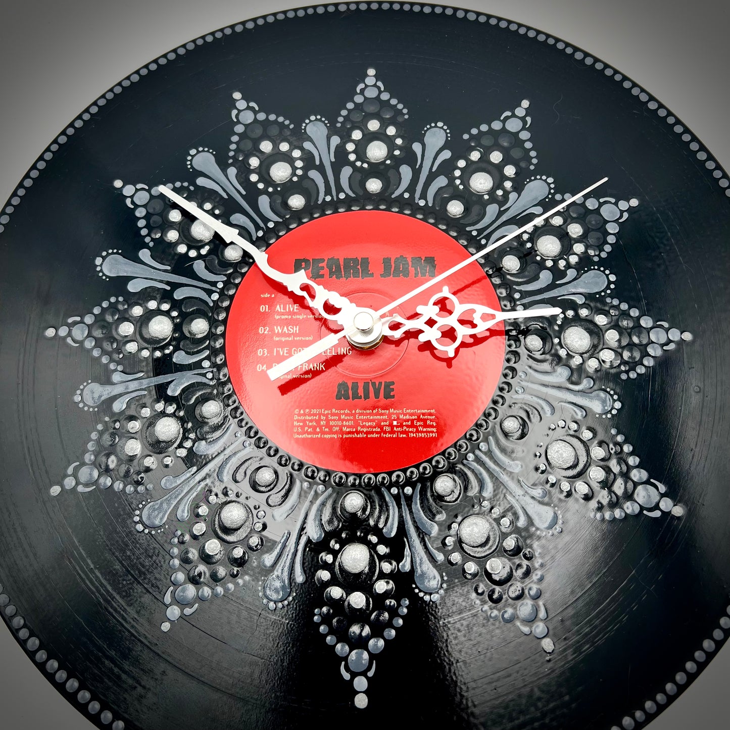 Pearl Jam "Alive" 12 inch Single Vinyl Mandala Clock