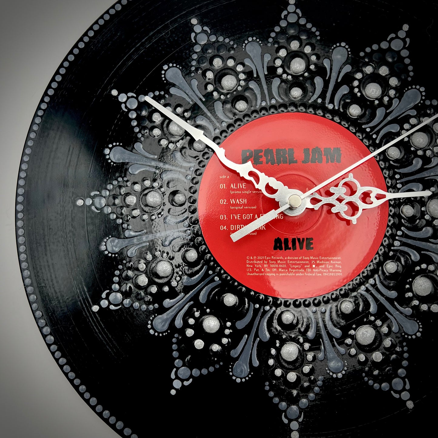 Pearl Jam "Alive" 12 inch Single Vinyl Mandala Clock