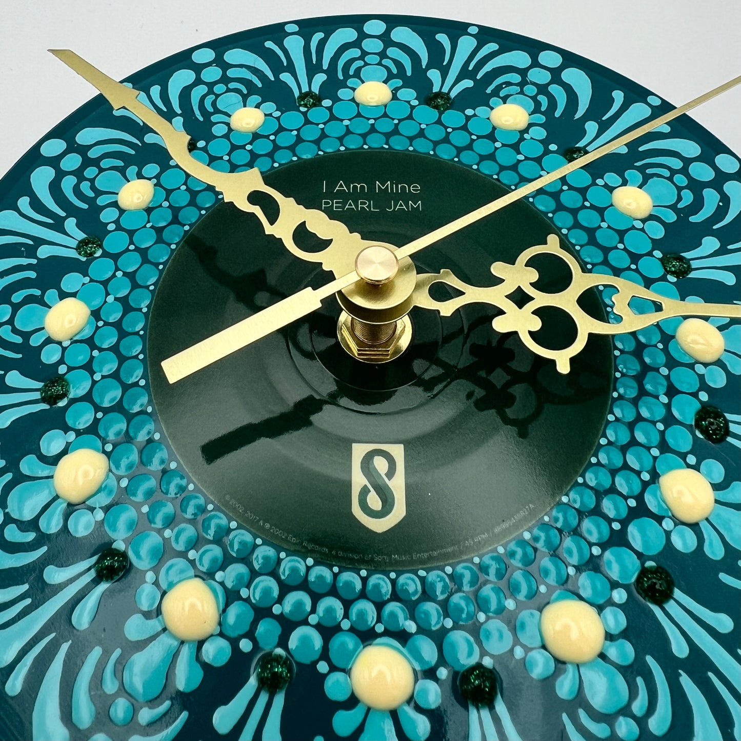 Pearl Jam "I Am Mine" Vintage 45 Record Clock