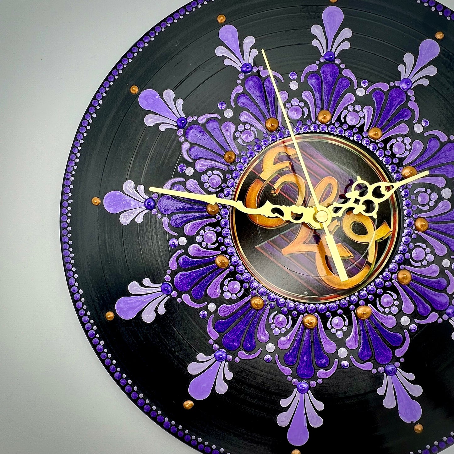 Electric Light Orchestra "A New World Recored" Vintage Vinyl Record Clock; Original 1976 Pressing