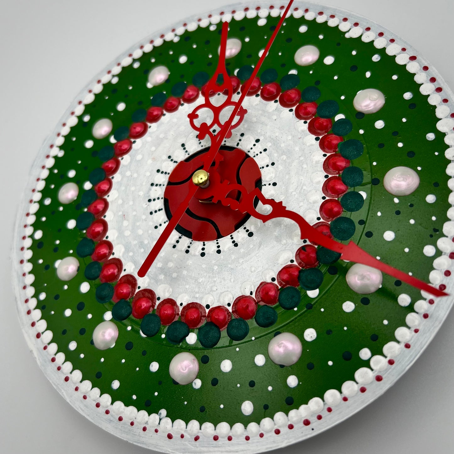 Christmas Mandala Art Clock on 45 Vinyl Record, Holiday Clock