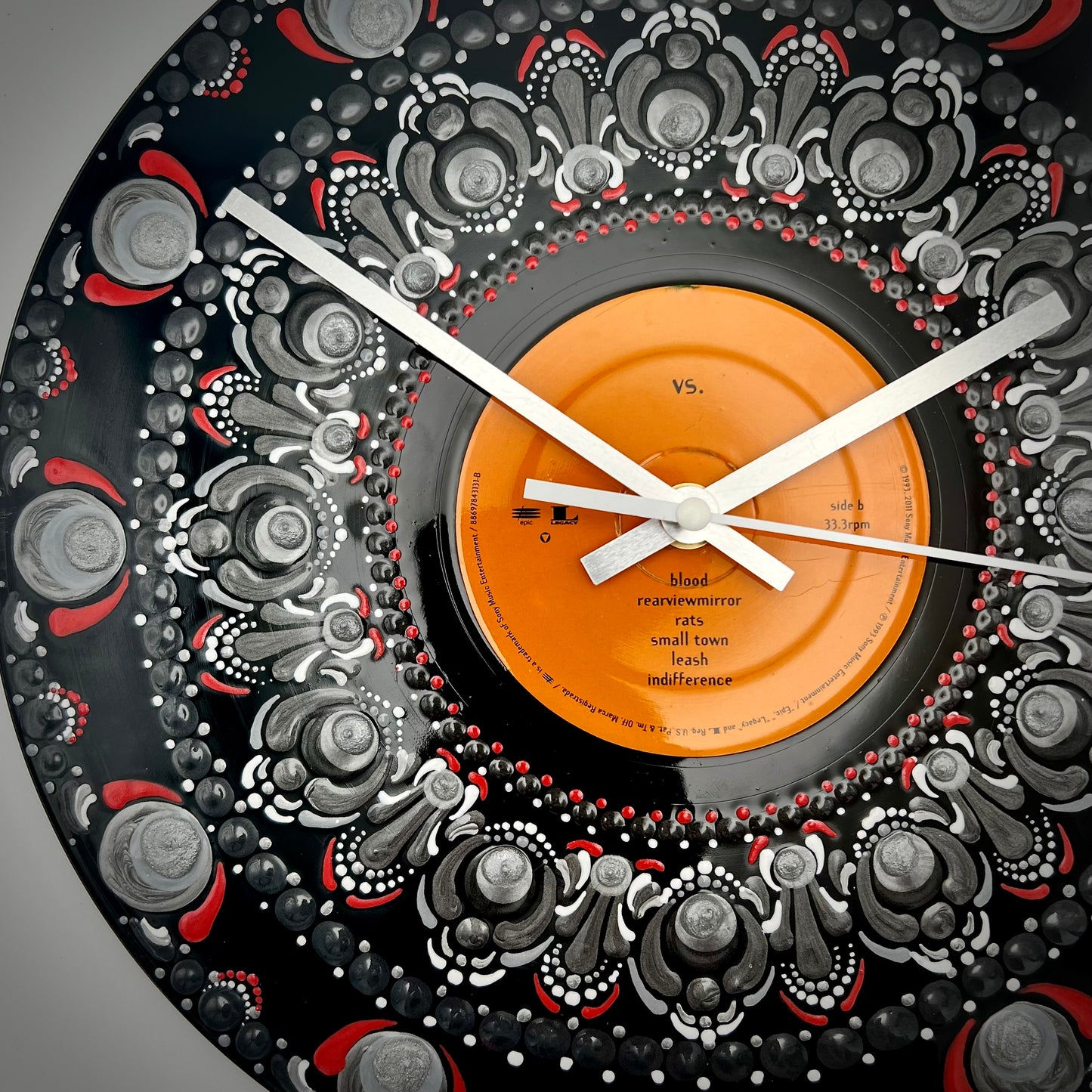 Pearl Jam "Vs" 12 inch Vinyl Mandala Clock, RE